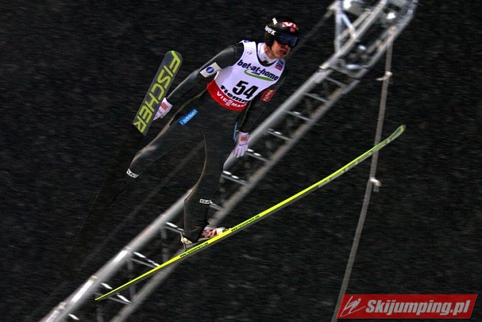 016 Andreas Stjernen